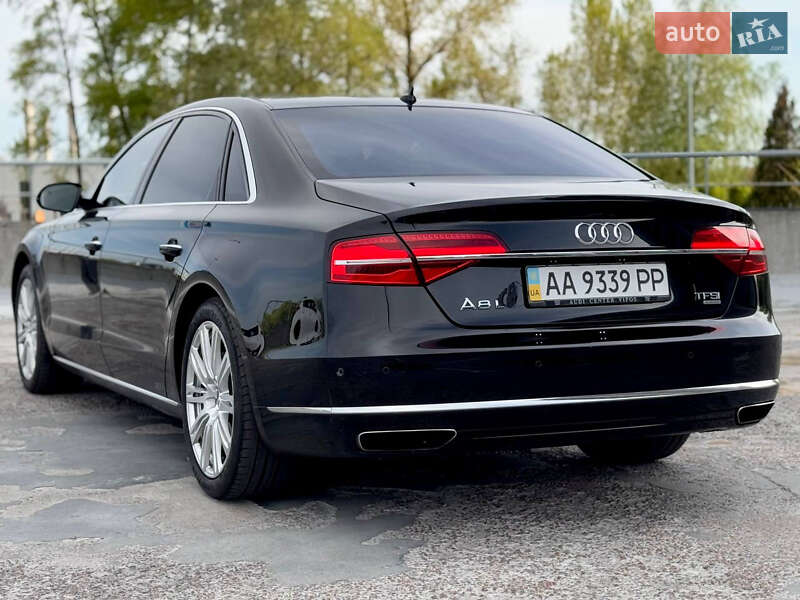 Седан Audi A8 2013 в Киеве