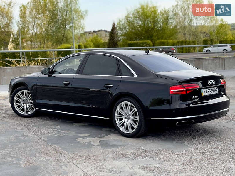 Седан Audi A8 2013 в Киеве