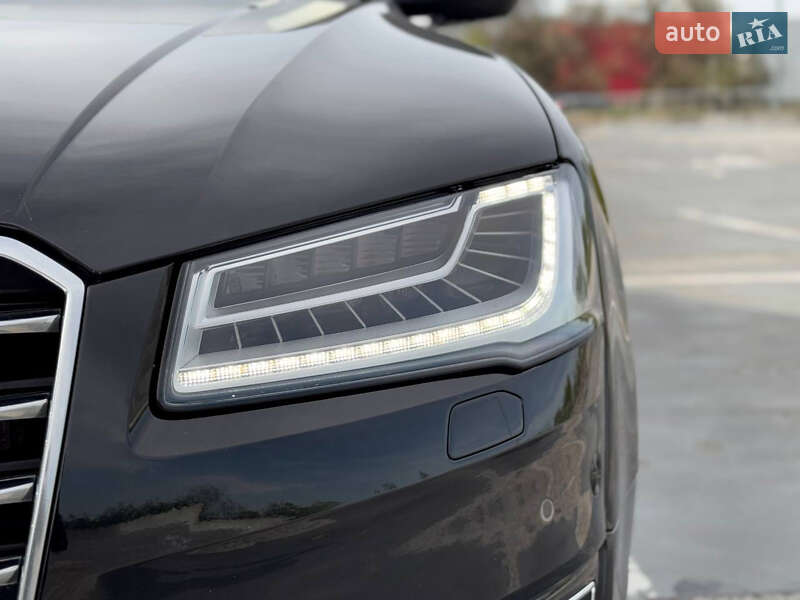 Седан Audi A8 2013 в Киеве