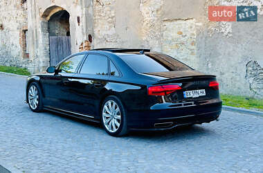 Седан Audi A8 2015 в 