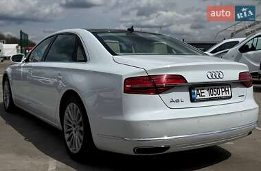 Седан Audi A8 2016 в 
