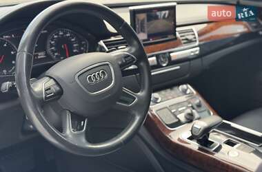 Седан Audi A8 2013 в 