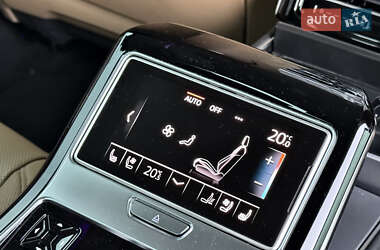 Седан Audi A8 2019 в 