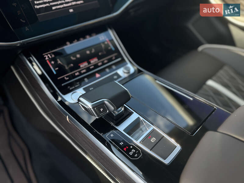 Седан Audi A8 2020 в Киеве