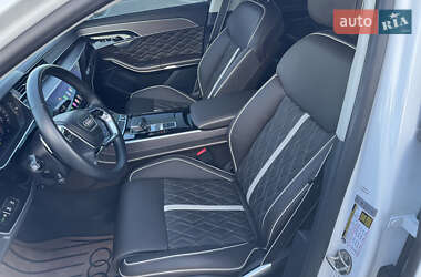 Седан Audi A8 2020 в 