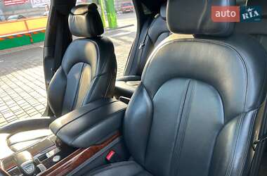 Седан Audi A8 2012 в 