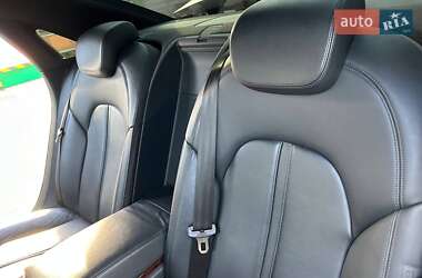 Седан Audi A8 2012 в 