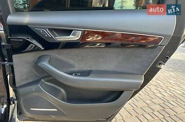 Седан Audi A8 2012 в 