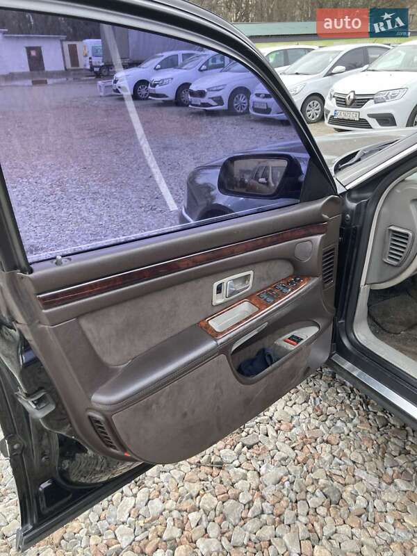 Седан Audi A8 2001 в Киеве