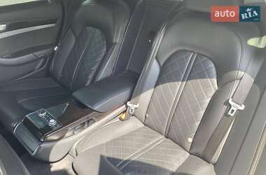 Седан Audi A8 2012 в 