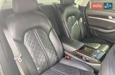 Седан Audi A8 2012 в 