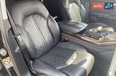 Седан Audi A8 2012 в 