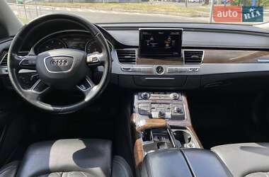 Седан Audi A8 2012 в 