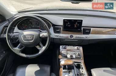 Седан Audi A8 2012 в 