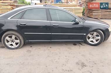 Седан Audi A8 2003 в 