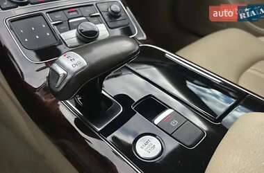 Седан Audi A8 2013 в 