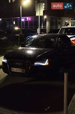 Седан Audi A8 2013 в 