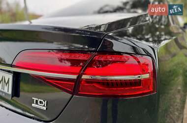 Седан Audi A8 2017 в 