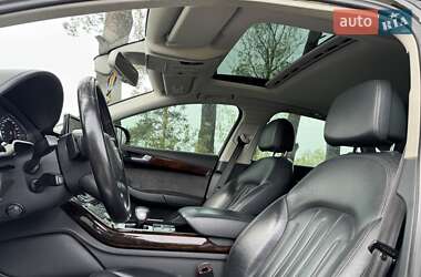 Седан Audi A8 2017 в 