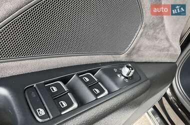 Седан Audi A8 2017 в 