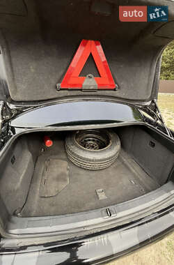 Седан Audi A8 2000 в 