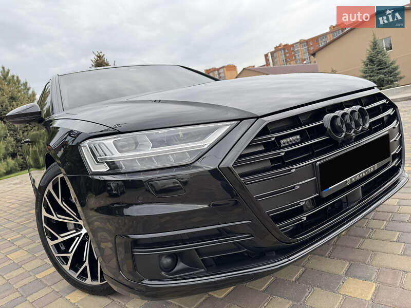 Седан Audi A8 2018 в Днепре