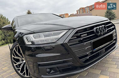 Седан Audi A8 2018 в 