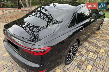Седан Audi A8 2018 в 