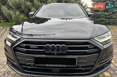 Седан Audi A8 2018 в Дніпрі
