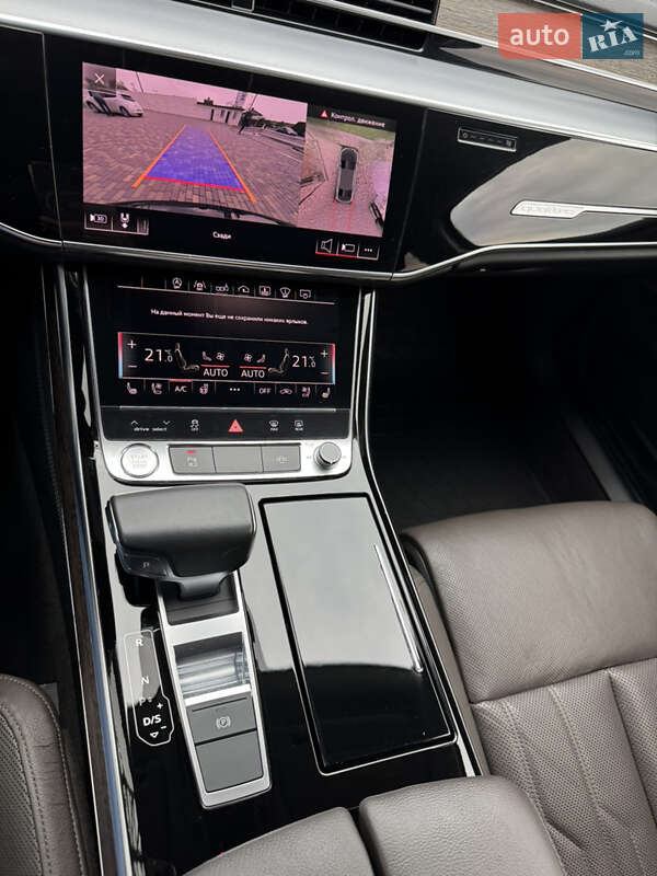 Седан Audi A8 2018 в Днепре