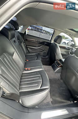 Седан Audi A8 2017 в 