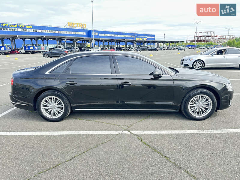 Седан Audi A8 2017 в Києві
