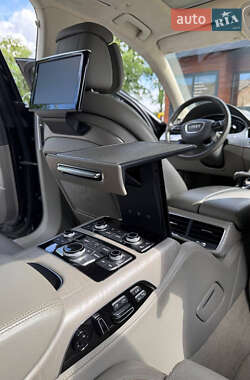 Седан Audi A8 2013 в 