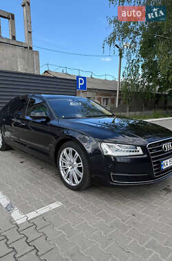Седан Audi A8 2013 в 