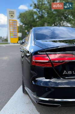 Седан Audi A8 2013 в 