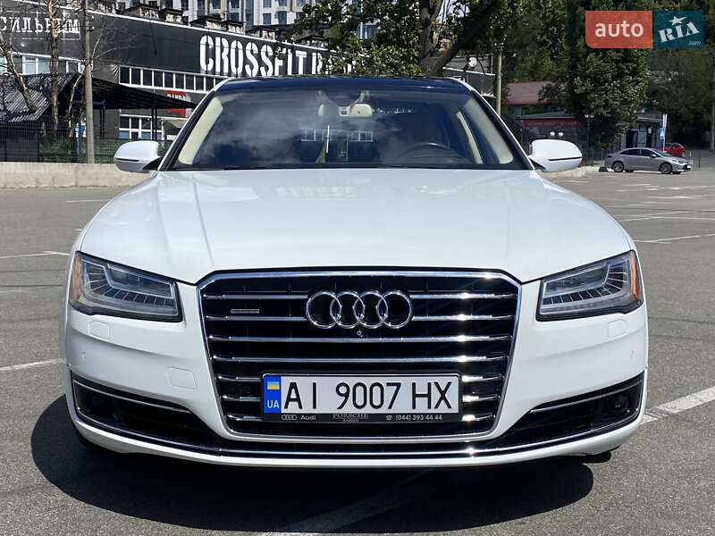 Седан Audi A8 2015 в Киеве