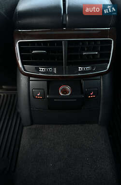 Седан Audi A8 2012 в 