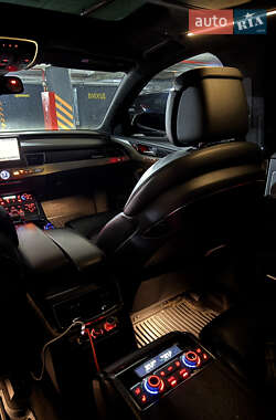 Седан Audi A8 2015 в 