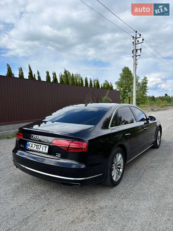 Седан Audi A8 2014 в Киеве