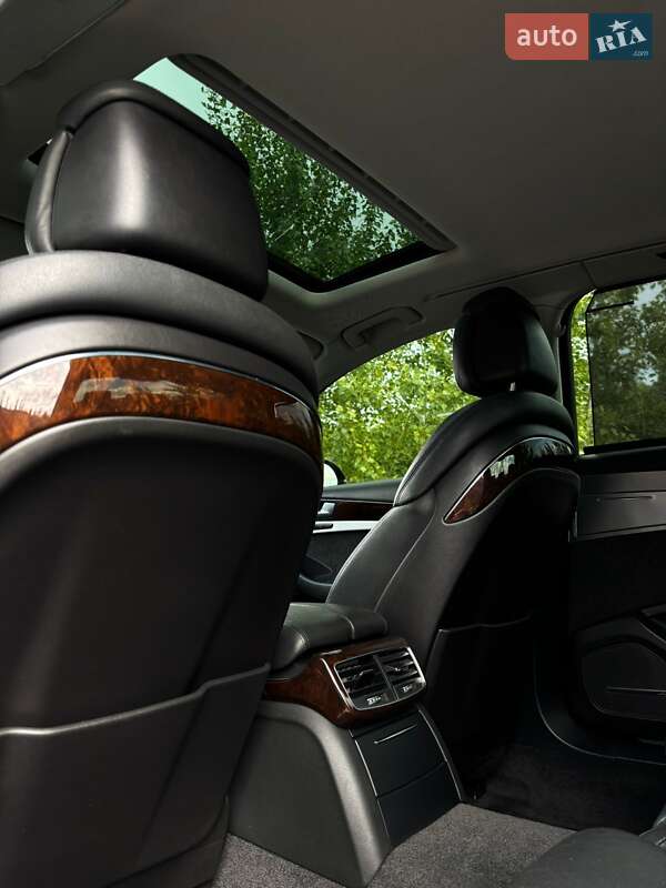 Седан Audi A8 2014 в Киеве