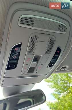 Седан Audi A8 2014 в 