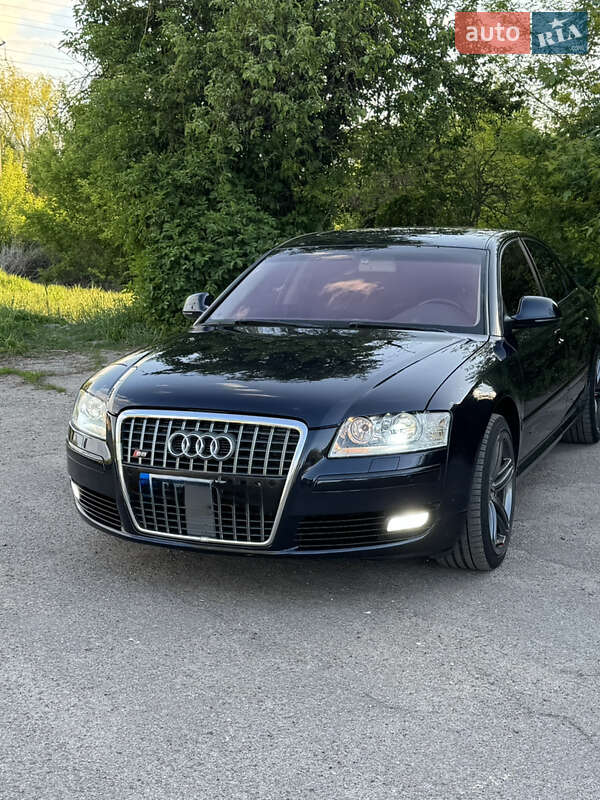 Седан Audi A8 2008 в Житомире