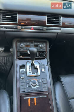 Седан Audi A8 2008 в 