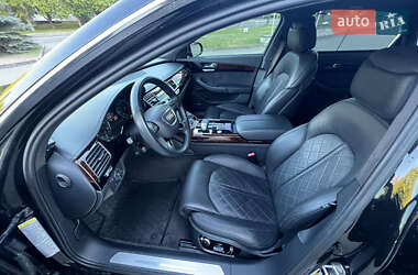 Седан Audi A8 2013 в 