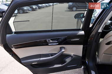 Седан Audi A8 2012 в 