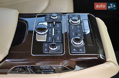 Седан Audi A8 2012 в 