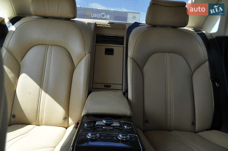 Седан Audi A8 2012 в Киеве