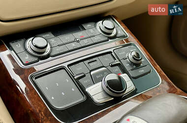 Седан Audi A8 2013 в 
