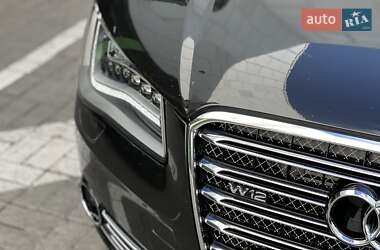 Седан Audi A8 2012 в 
