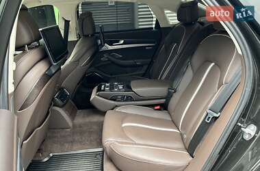 Седан Audi A8 2012 в 